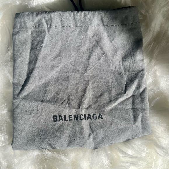 Balenciaga Hourglass XS Metallic Croc-Embossed Top-Handle Bag in Light Gold - Picture 11 of 11